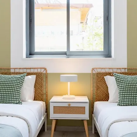 Solenne - Stylish 2-br & Balcony In *