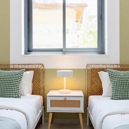 Solenne - Stylish 2-br & Balcony In *