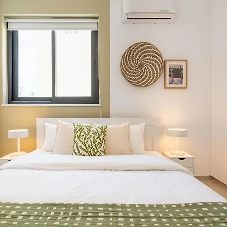 Solenne - Stylish 2-br & Balcony In Appartement Larnaca